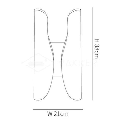 AURO Viiru | Sculptural Brass Linear Wall Sconce