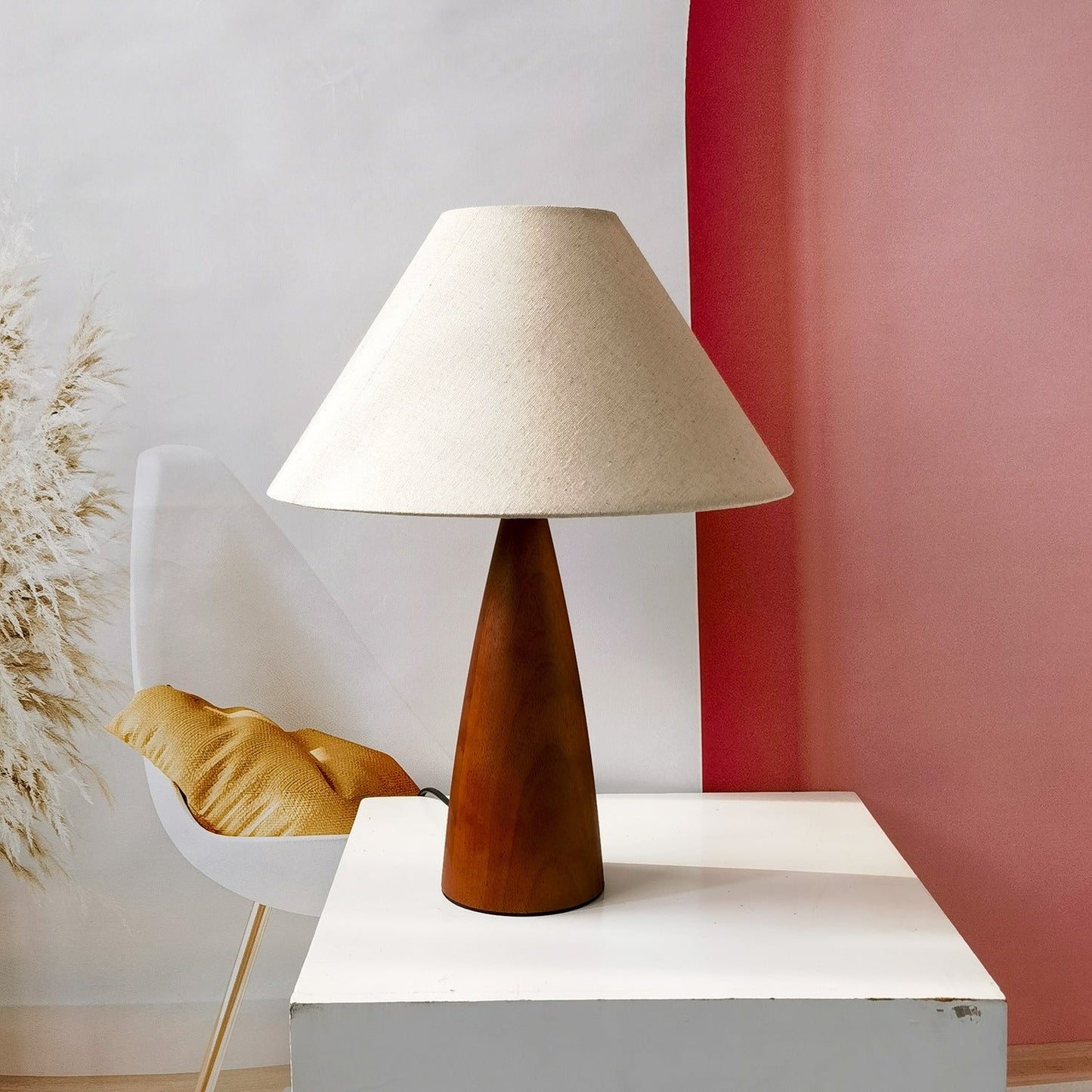 AURO Rowan | Retro Solid Wood Table Lamp