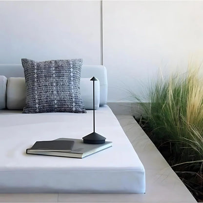 AURO Elara | Slender Cordless Table Lamp