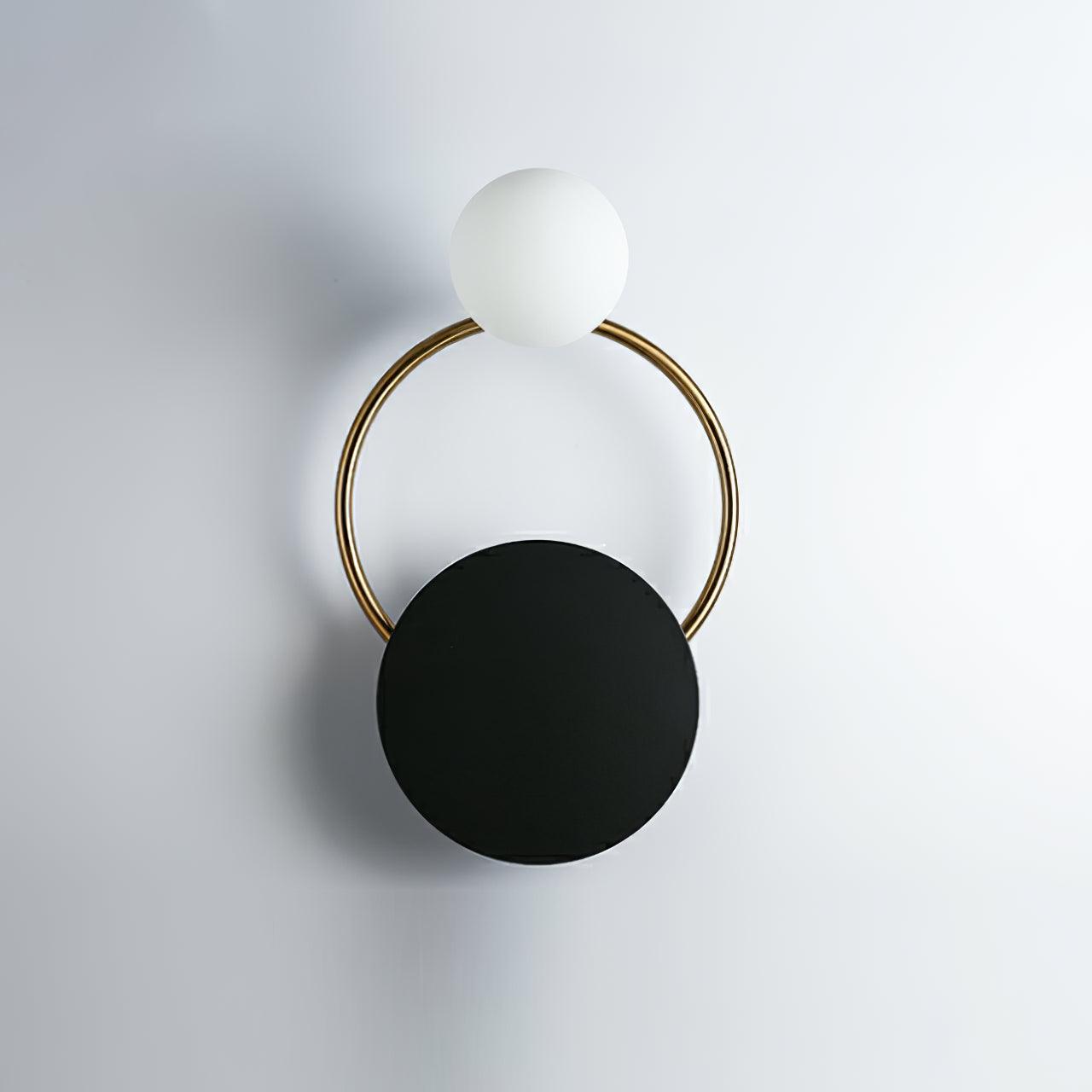 AURO Kreds | Warm Circular Black & Gold Wall Lamp