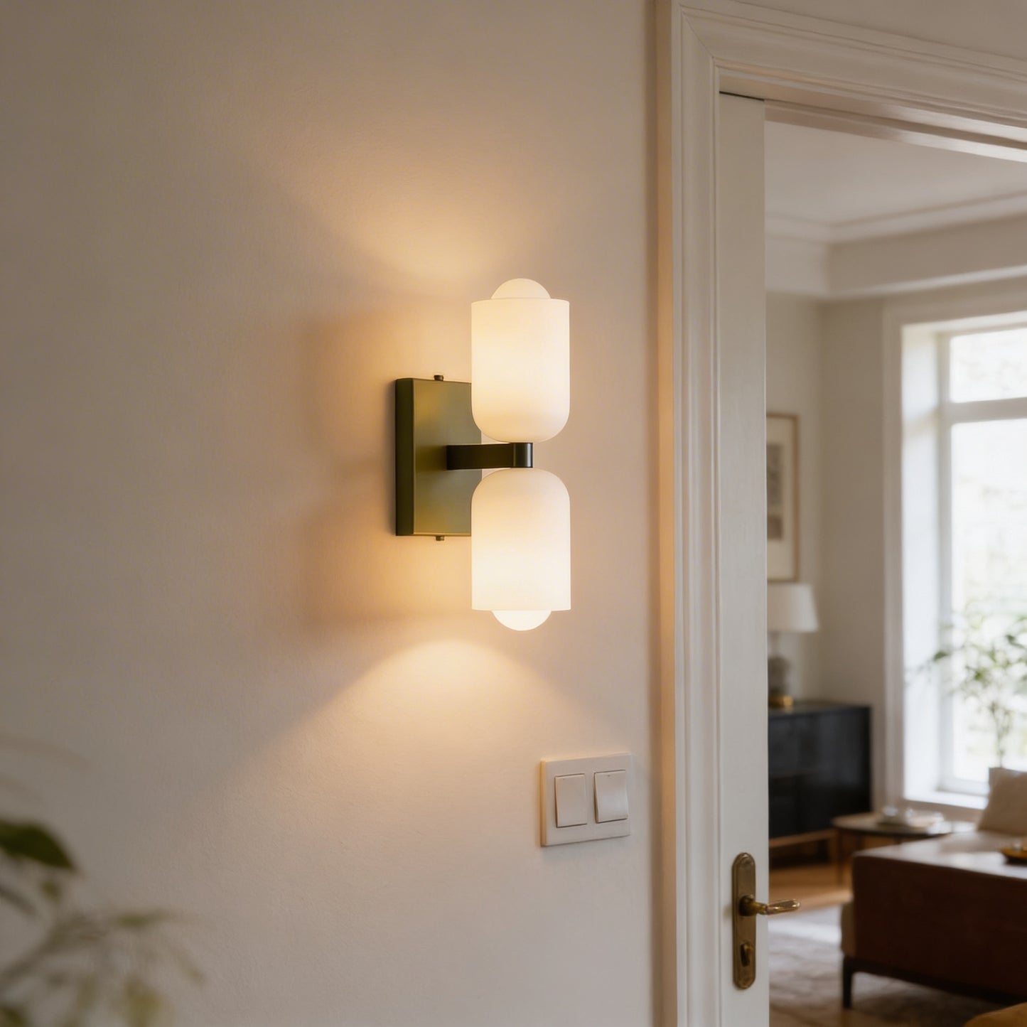 AURO Dusk | Cream Glass Double Wall Light