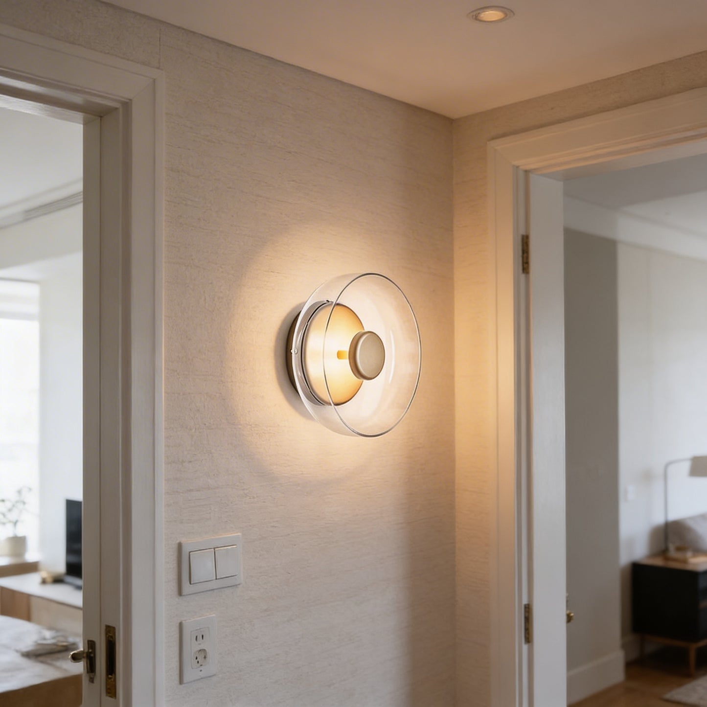 AURO Bjørn | Warm Amber Glass Wall Lamp