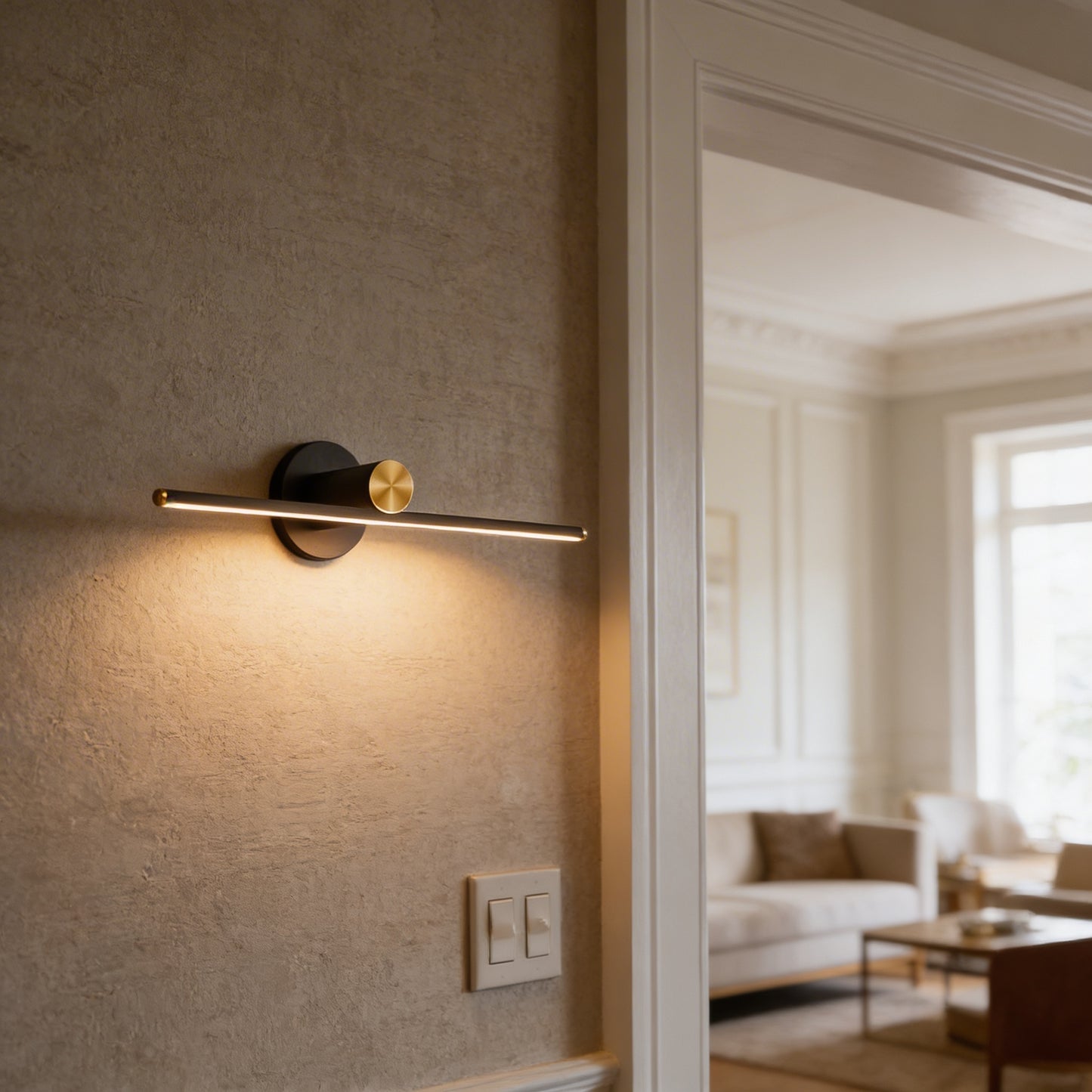 AURO Lykke | Warm Glass Globe Wall Lamp
