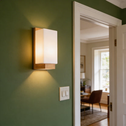 AURO Bjórr | Solid Oak Glass Wall Sconce