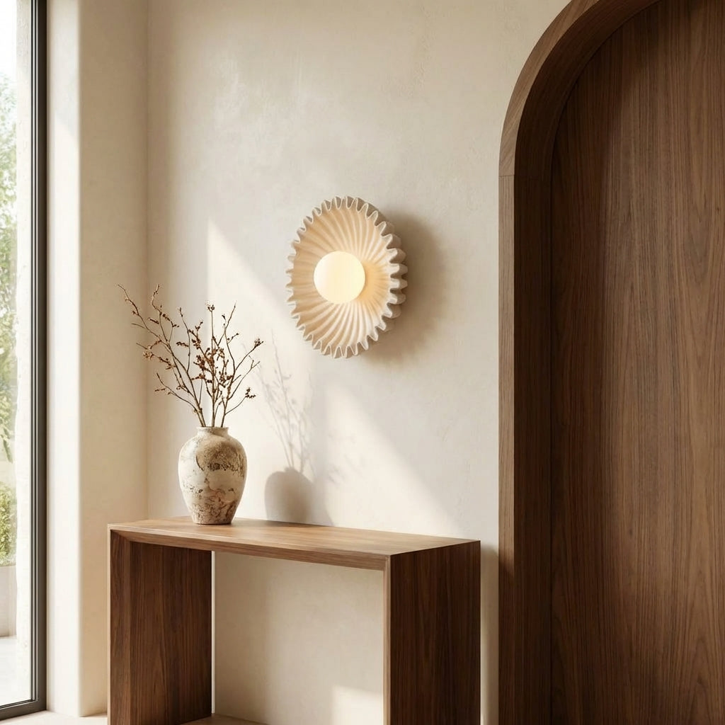 AURO Krans | Warm Circular Marble Wall Lamp