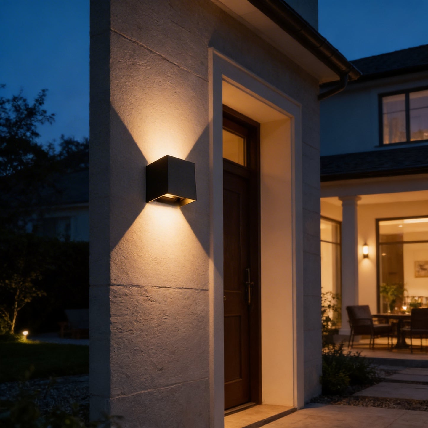 AURO Bloc | Sculptural Cube Outdoor Wall Light — 1+1 Free