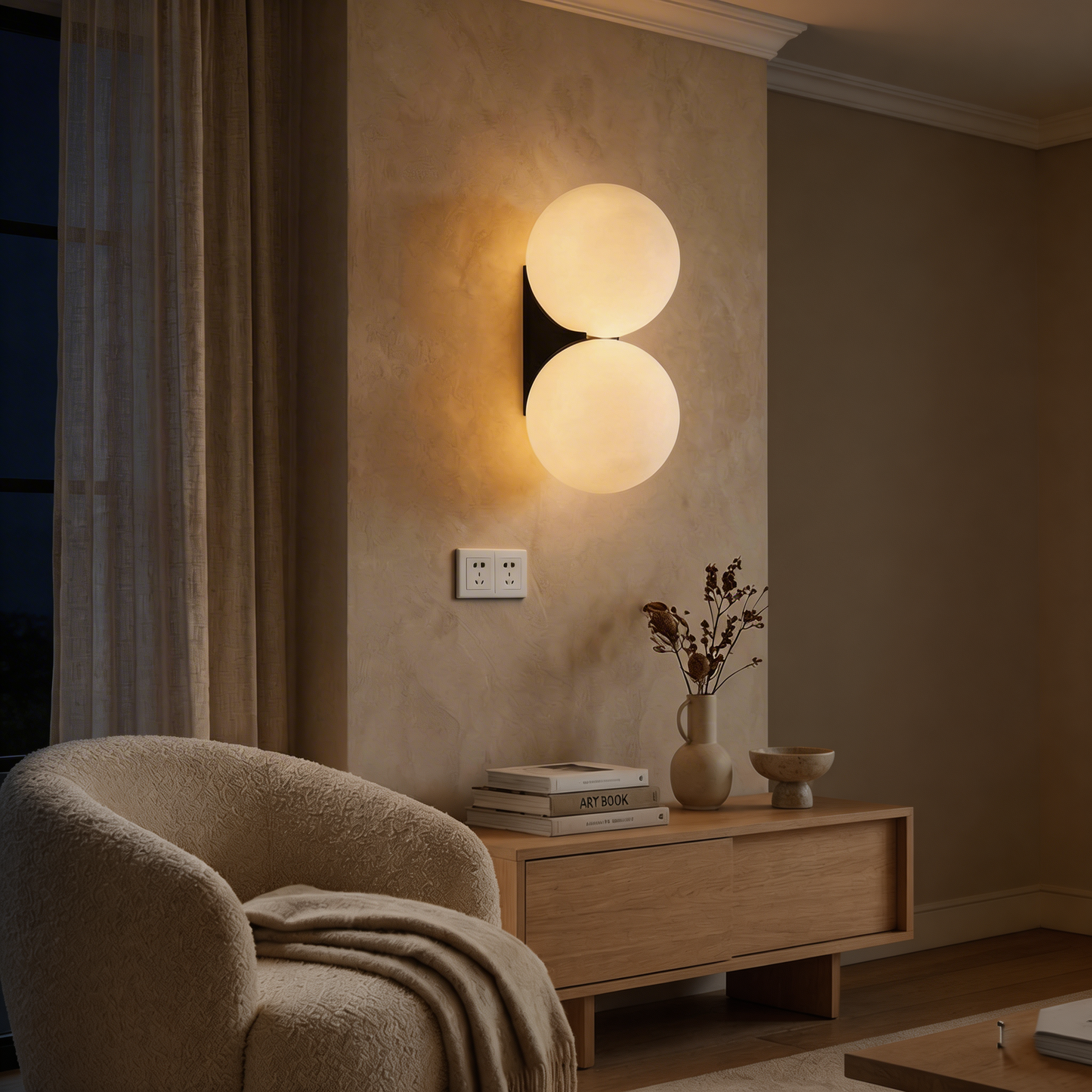 AURO Hvid | Nordic White Glass Globe Wall Sconce