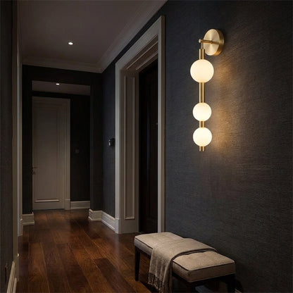 AURO Tryne | Sculptural 3-Globe Glass Wall Lamp