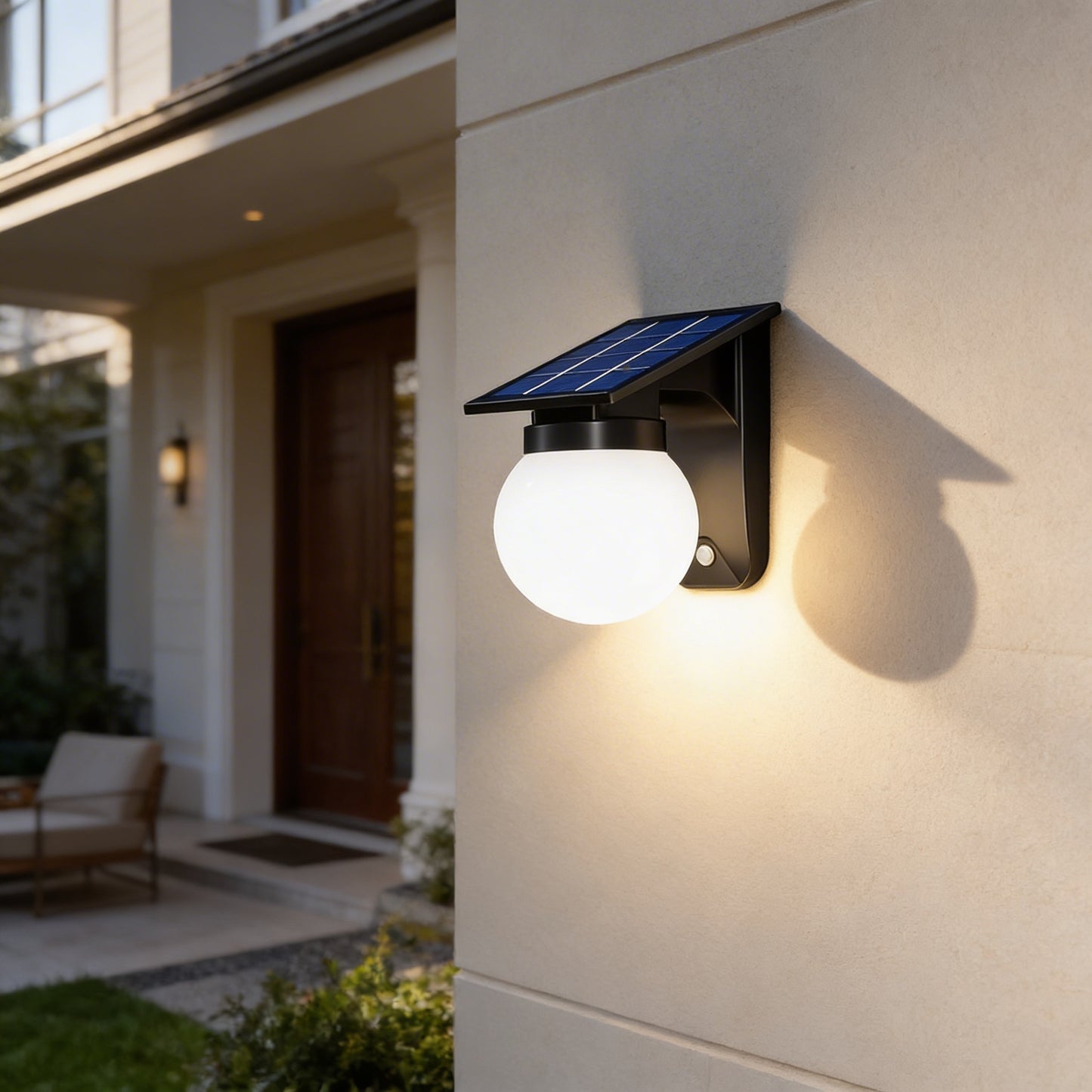 AURO Solkule | Solar Globe Outdoor Wall Light