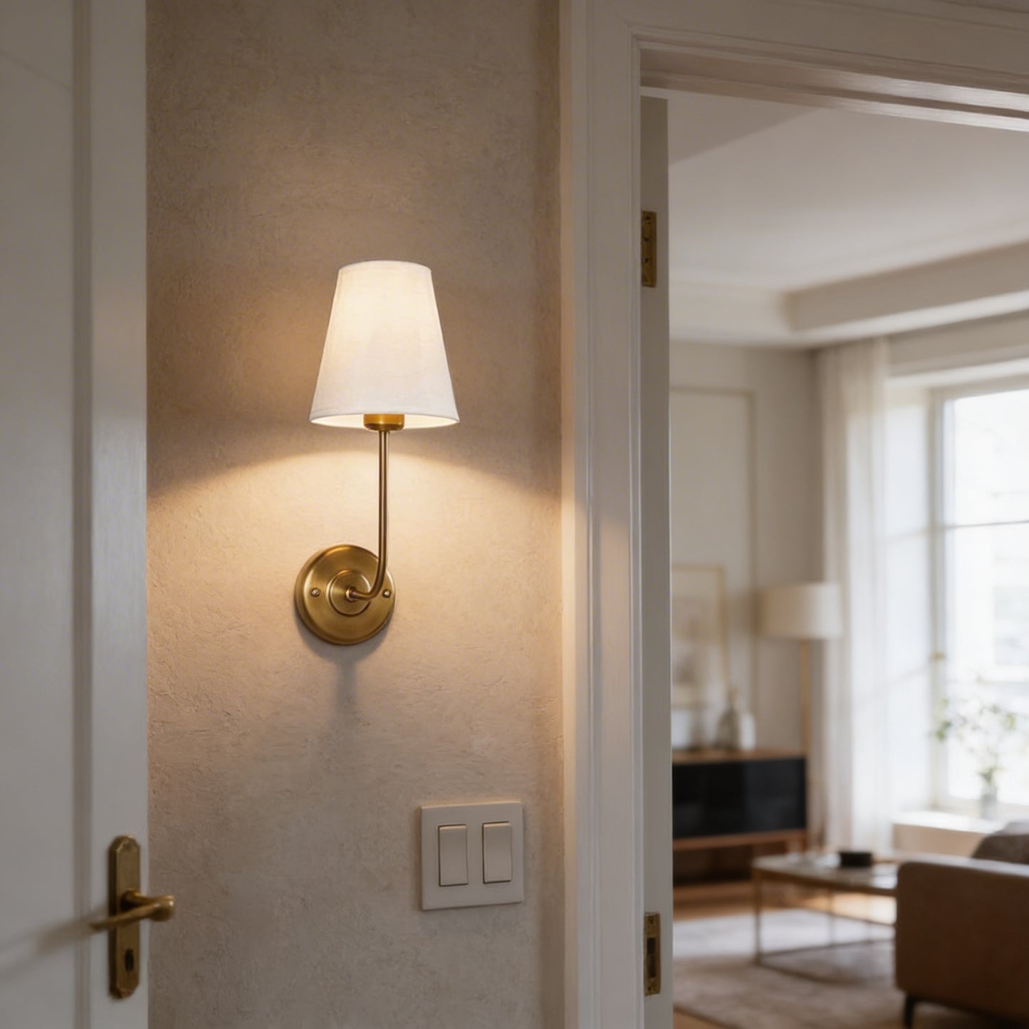 AURO Glød | Warm Gold Fabric Wall Sconce