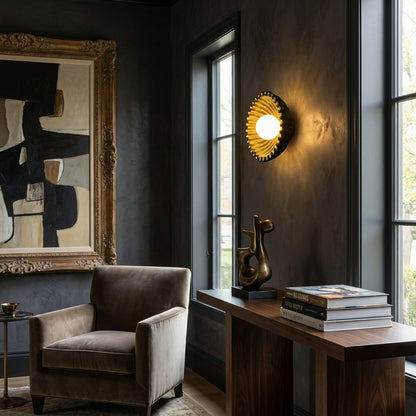 AURO Skål | Sculptural Marble Sunburst Wall Lamp