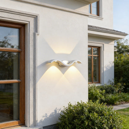 AURO Skye | Sculptural Seagull Outdoor Wall Sconce