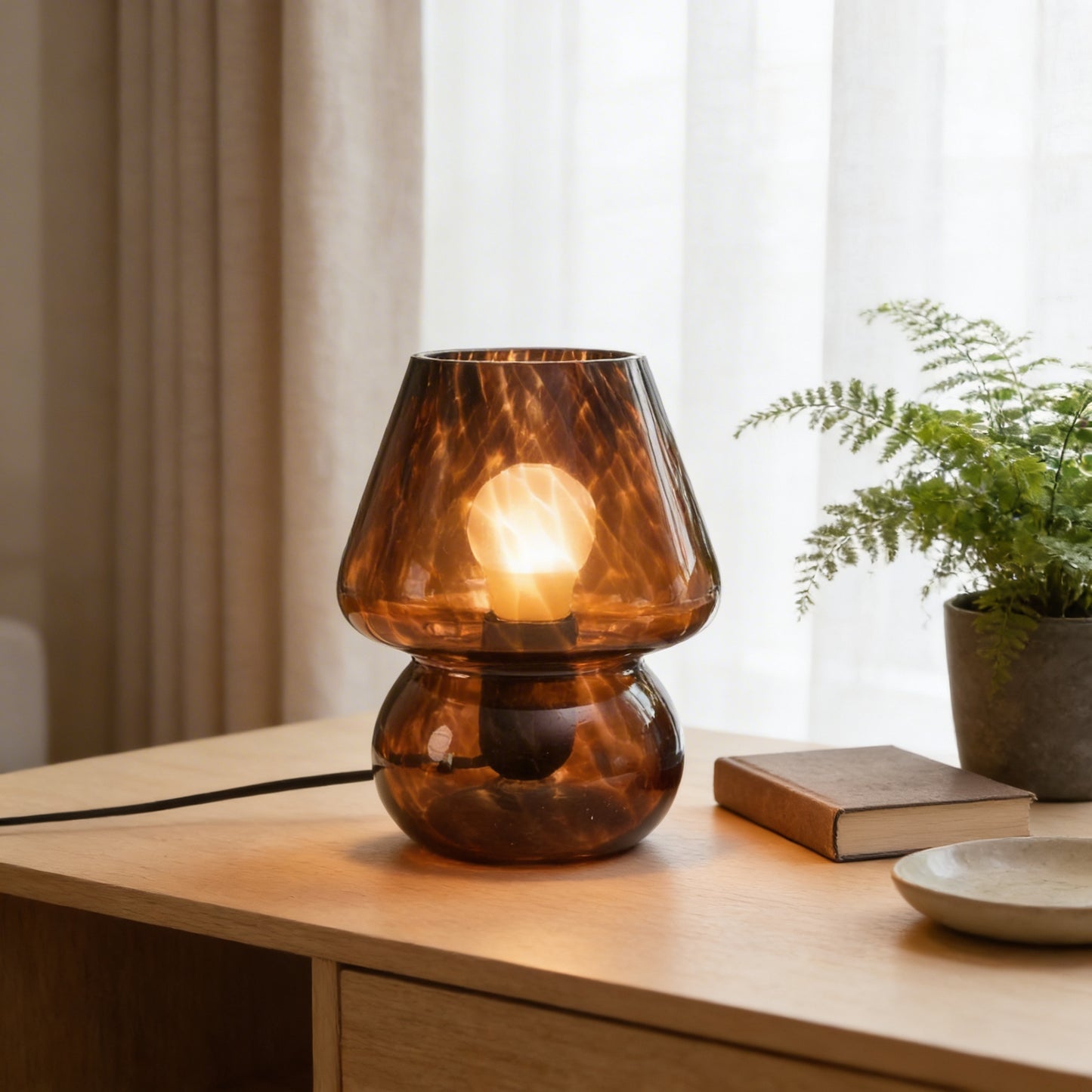 AURO Miro | Stained Glass Mushroom Table Lamp