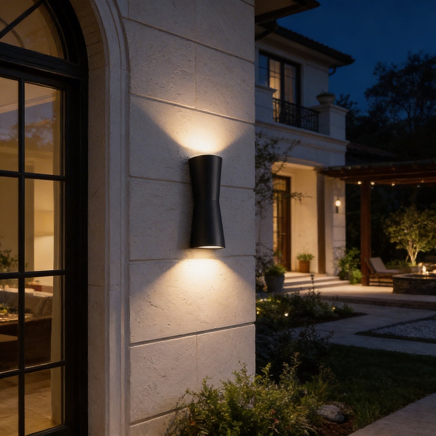 AURO Tors | Minimalist Torch Outdoor Wall Light