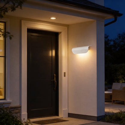 AURO Bøy | Curved Outdoor Wall Light