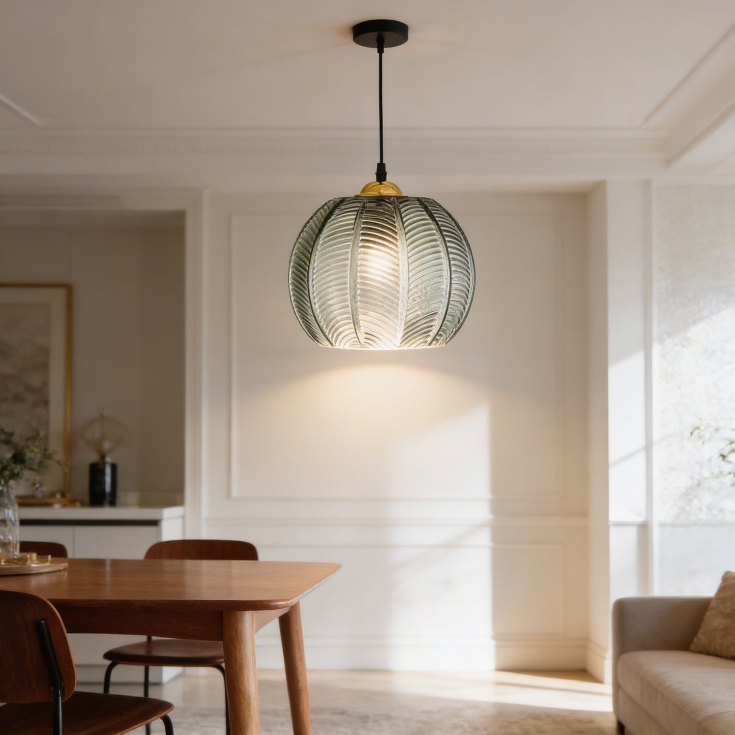 AURO Løv | Textured Leaf Glass Pendant & Table Light