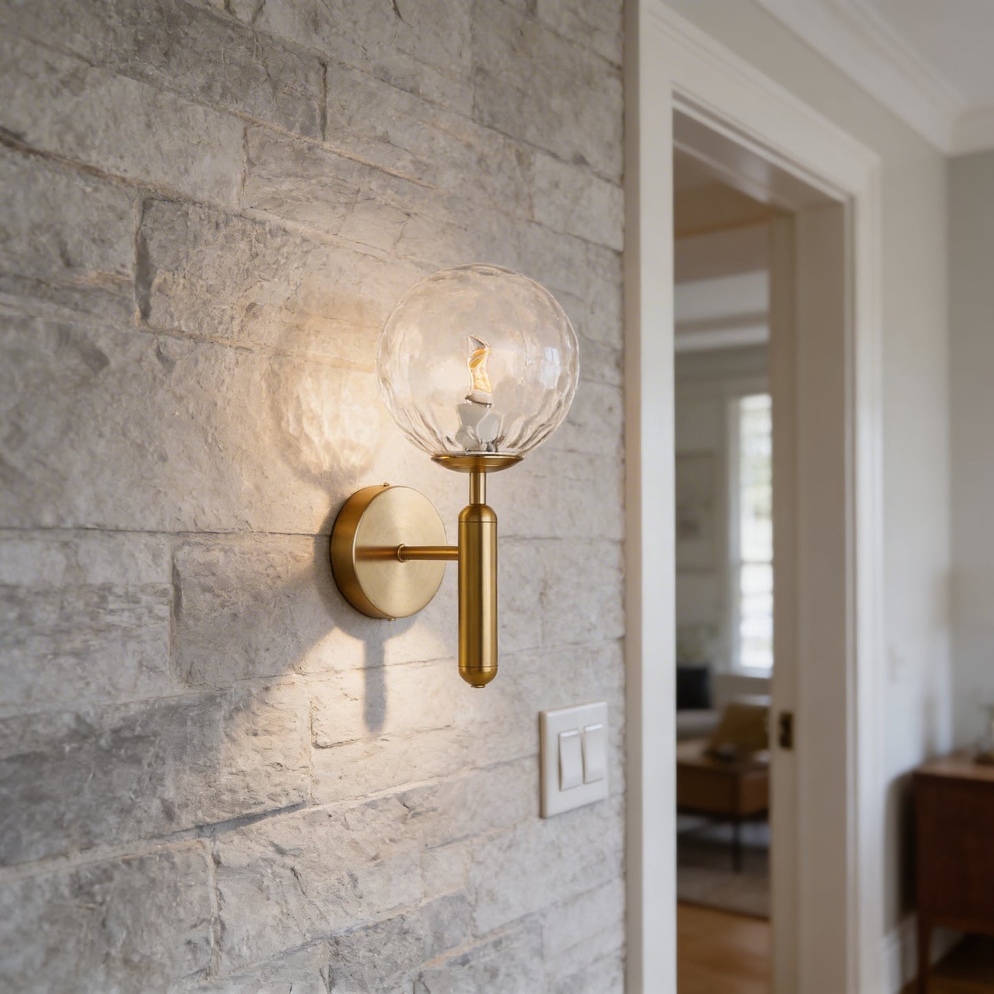 AURO Vael | Sculptural Globe Wall Sconce