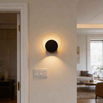 AURO Sirkel | Warm Circular Black & Gold Wall Lamp