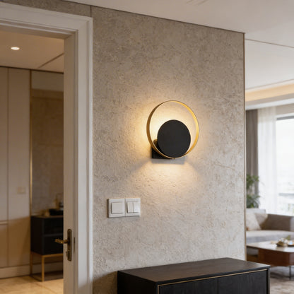 AURO Sirkel | Warm Circular Black & Gold Wall Lamp