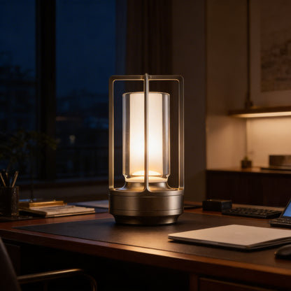 AURO Flyt | Cordless Rechargeable Metal Table Lamp