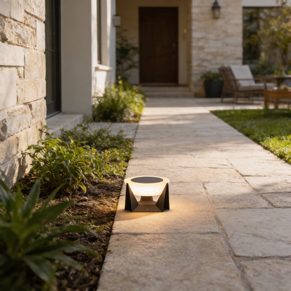 AURO Solv | Geometric Solar Garden Pillar Light