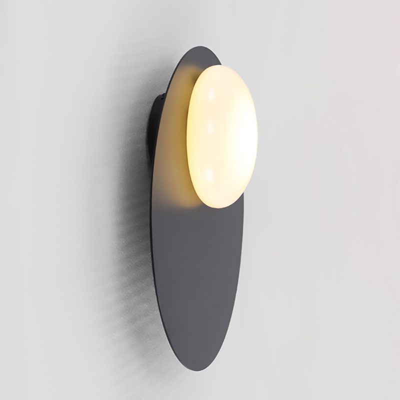 AURO Skive | Sculptural Gold Disc Wall Sconce