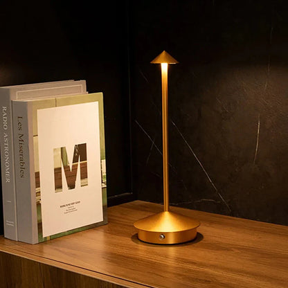 AURO Elara | Slender Cordless Table Lamp